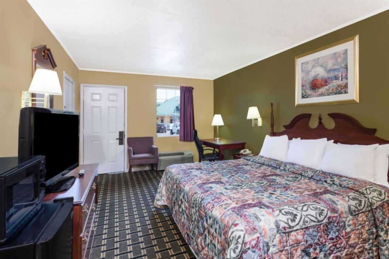 Days Inn By Wyndham Lenoir City Kültér fotó