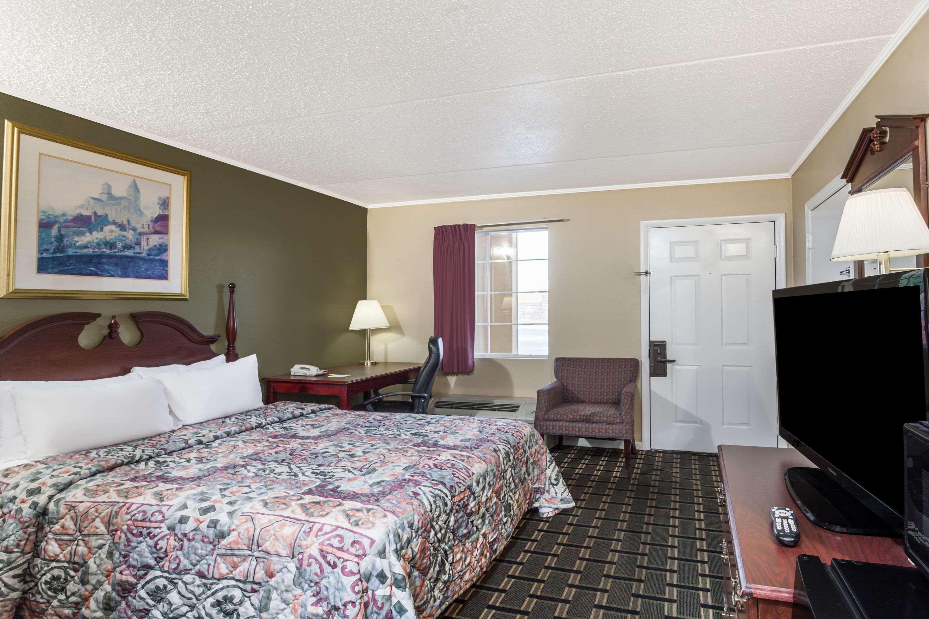 Days Inn By Wyndham Lenoir City Kültér fotó